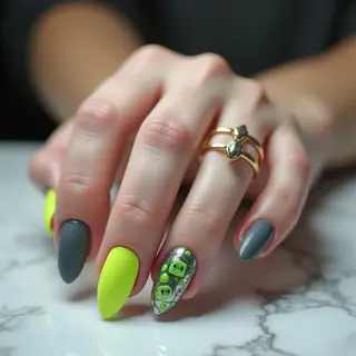 Hollow Knight Nail Art: Cinderella's Strength in Green Chrome!